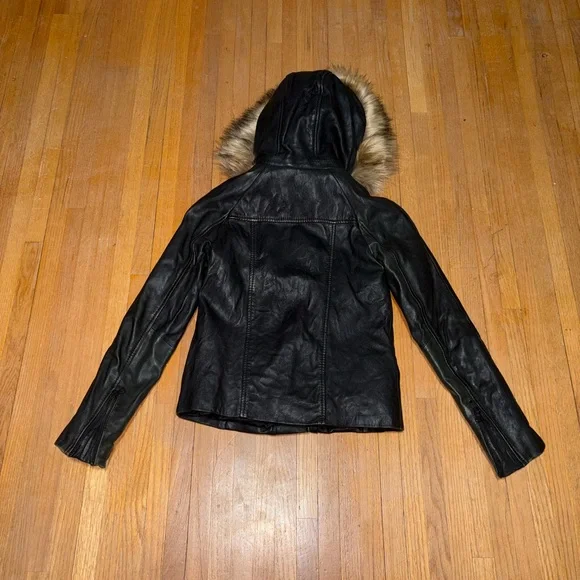Danier Black Leather Jacket with Faux-Fur Hood - Picture 2 of 7